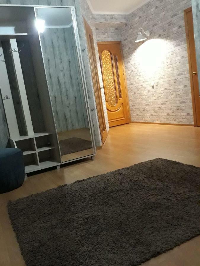 Large 2-Bedroom Apartament In The Center Chisinau Eksteriør bilde