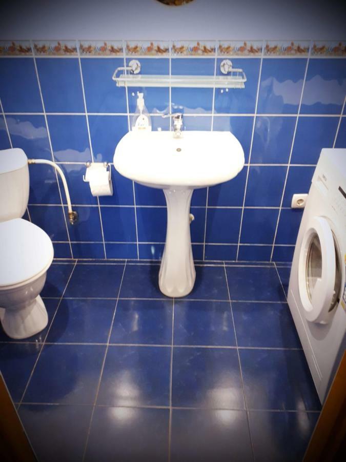 Large 2-Bedroom Apartament In The Center Chisinau Eksteriør bilde